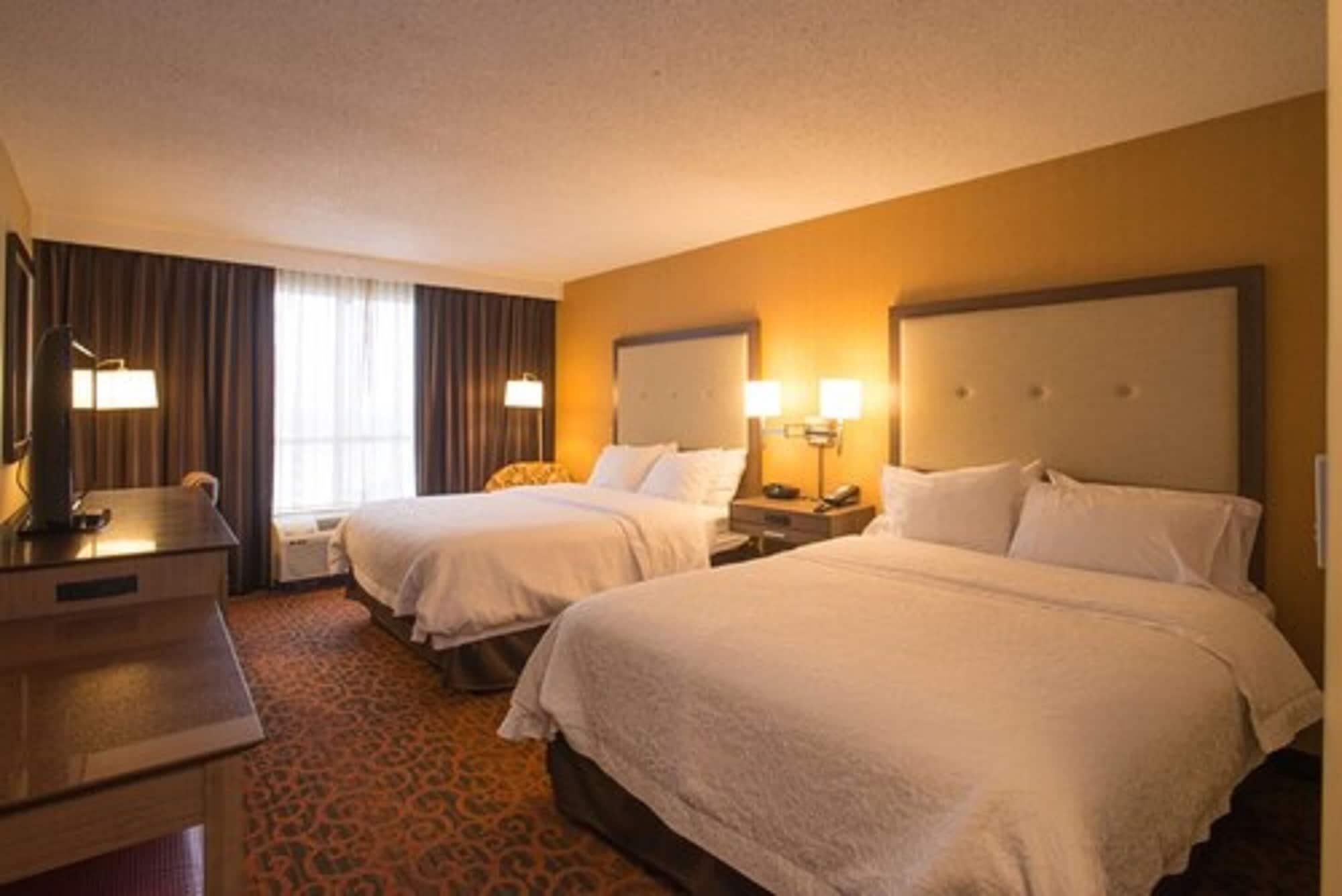Hampton Inn Toronto-Mississauga West Kültér fotó
