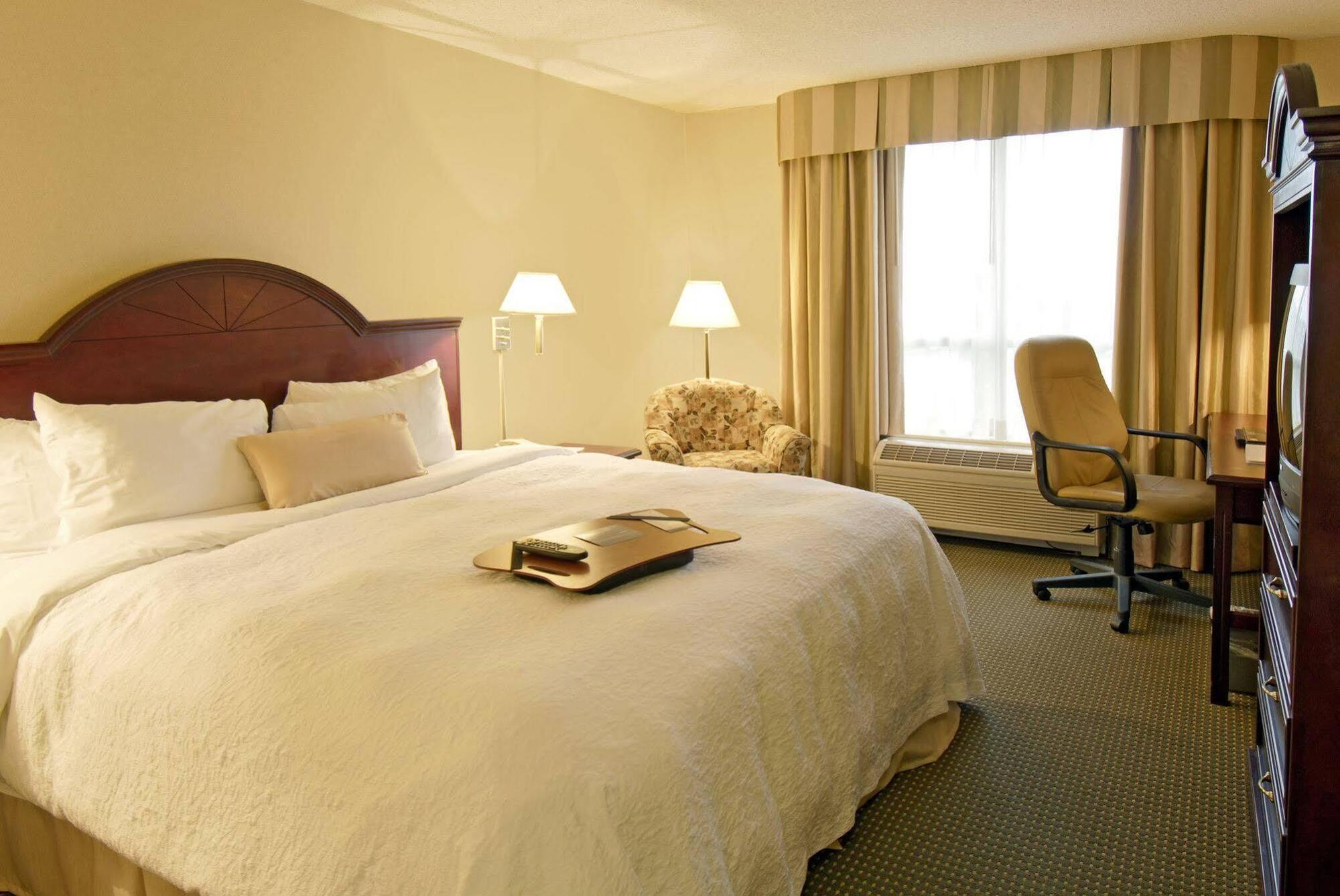 Hampton Inn Toronto-Mississauga West Kültér fotó